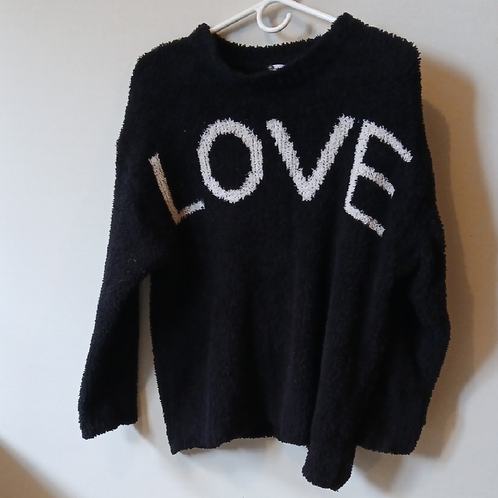 Black W/ 'LOVE' Graphics Cozy Fuzzy Women's Sweater Size M